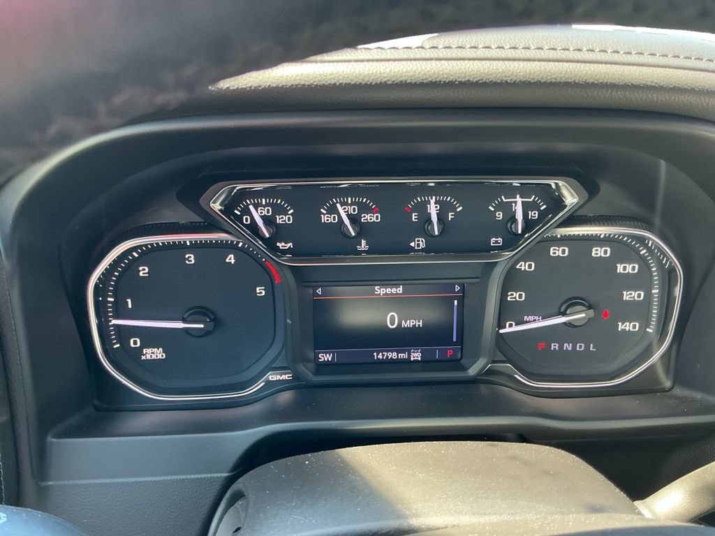 Used 2022 GMC Sierra 3500 SLE w/ SLE Convenience Package AWD/4WD image 17