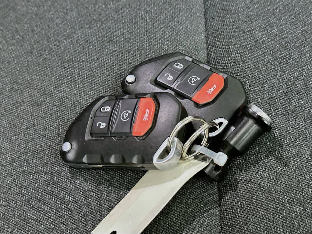 Used 2025 Jeep Wrangler Sport AWD/4WD image 21