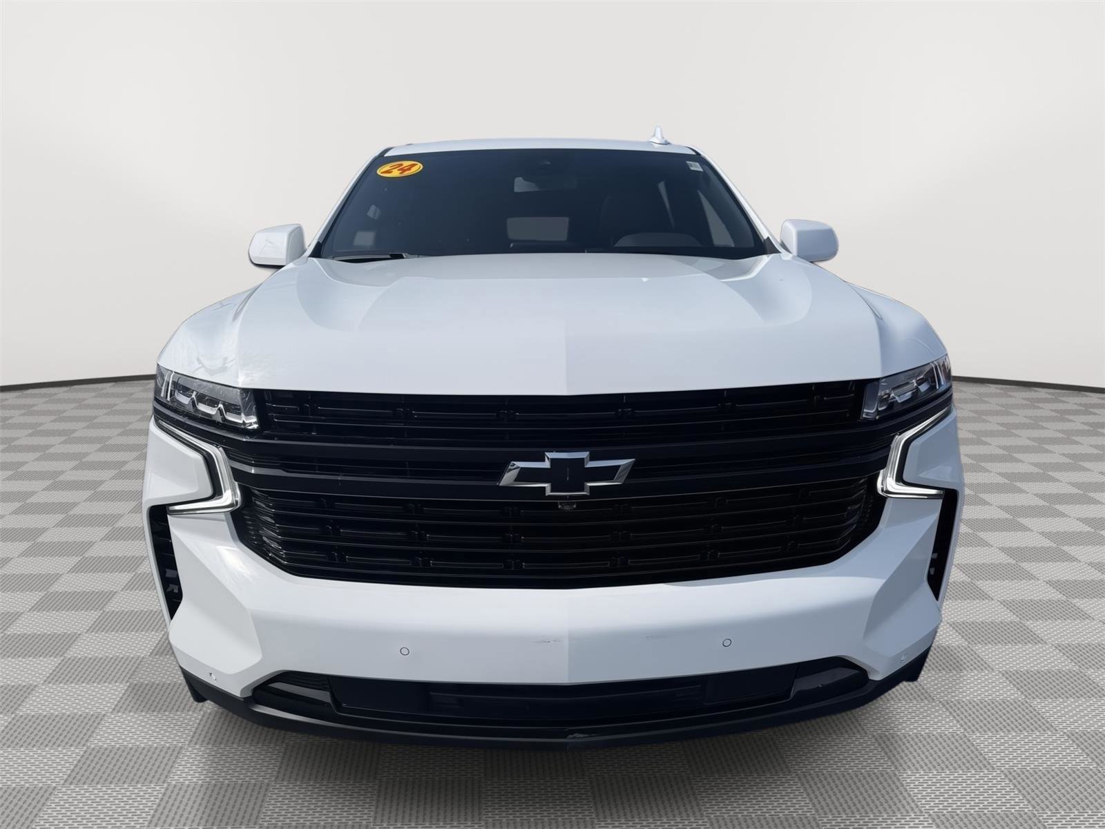 Used 2024 Chevrolet Suburban RST w/ Luxury Package image 8