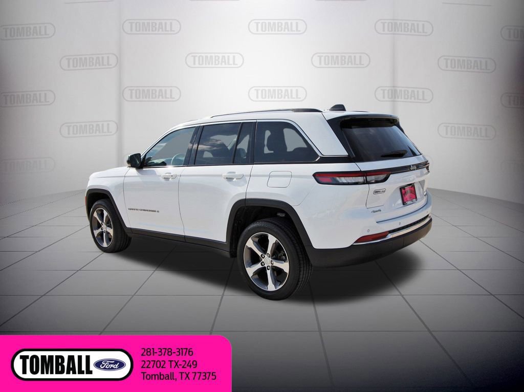 Used 2023 Jeep Grand Cherokee Limited image 3