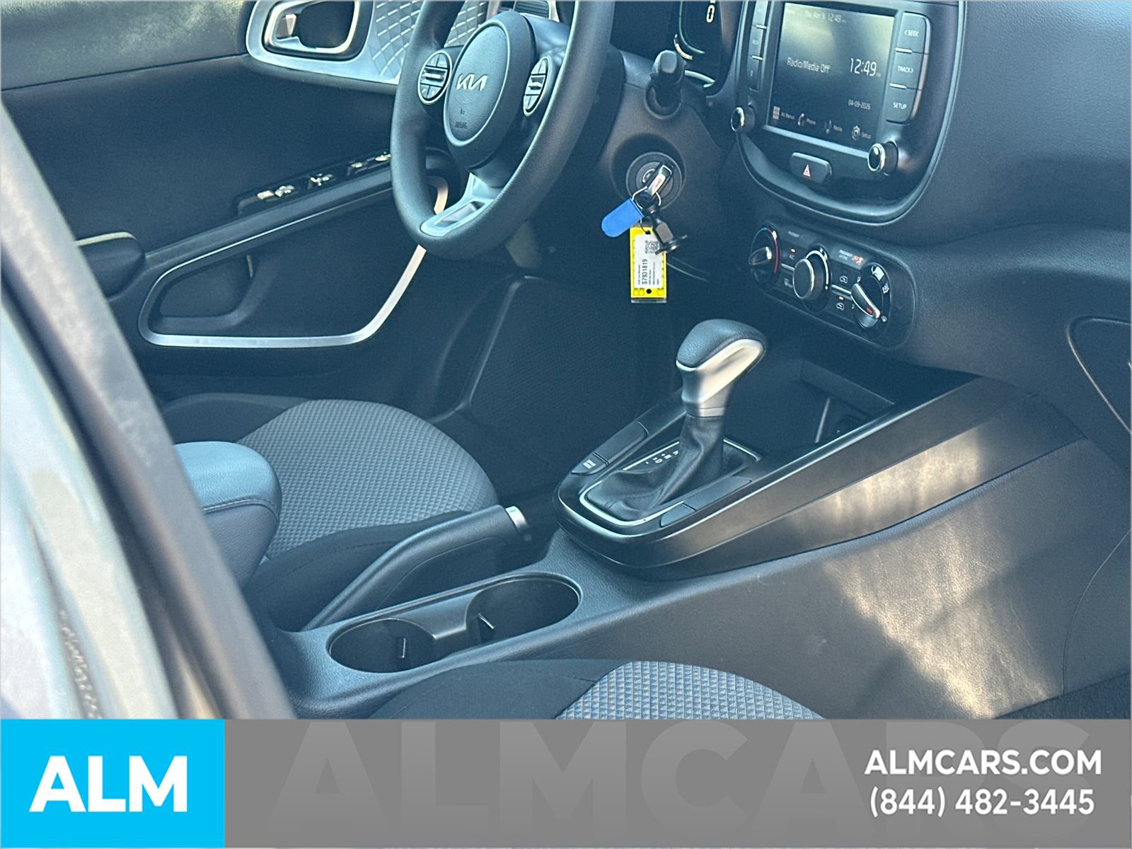Used 2025 Kia Soul LX w/ LX Technology Package FWD image 32