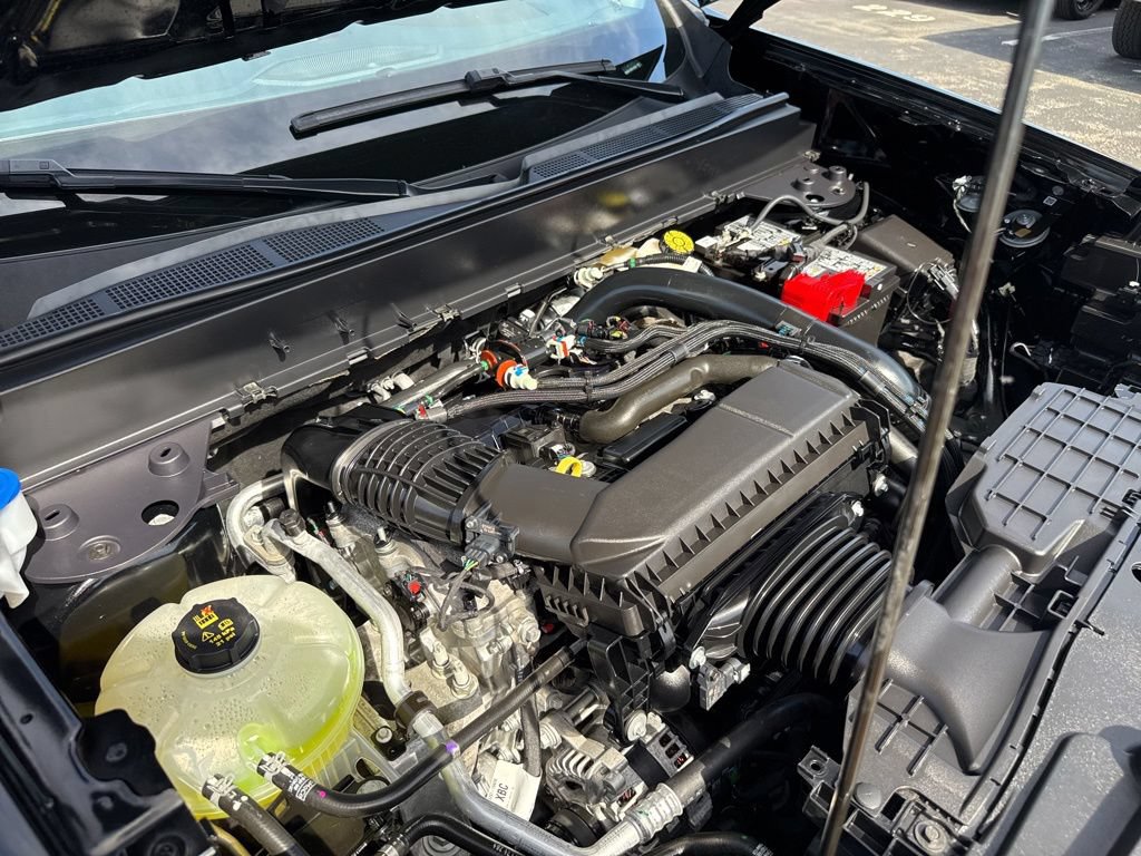Certified 2025 Ford Maverick Tremor AWD/4WD image 57