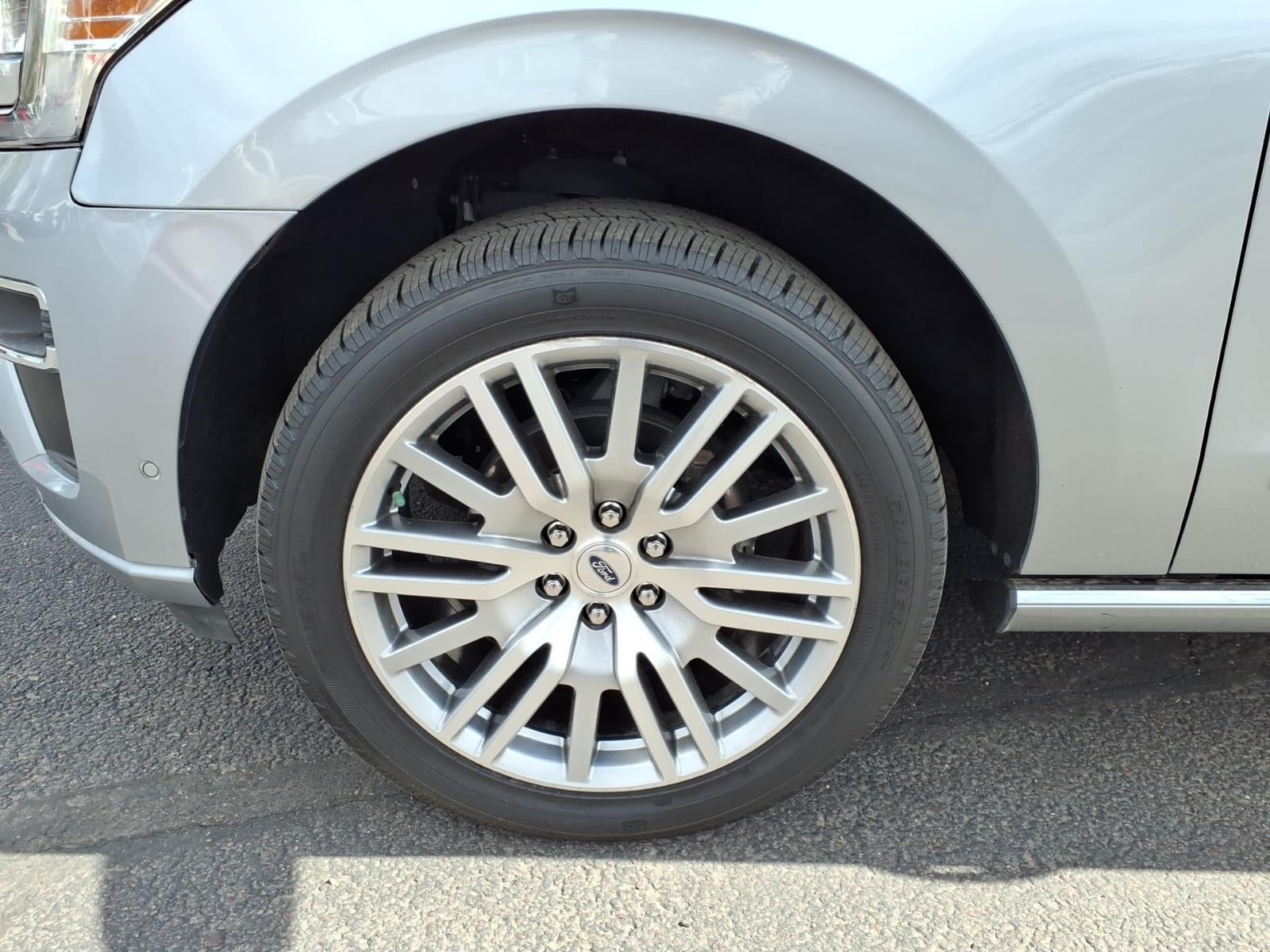 Certified 2024 Ford Expedition Platinum AWD/4WD image 9