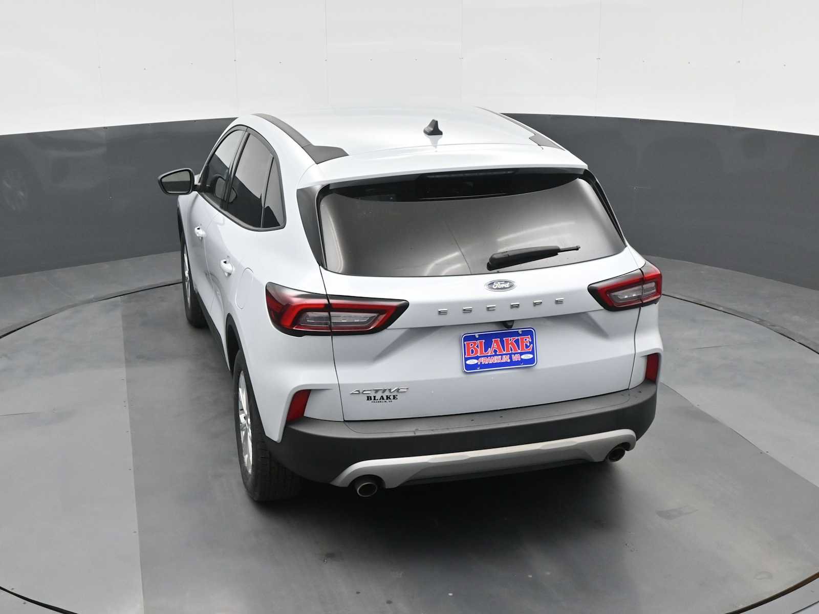 Certified 2025 Ford Escape Active w/ Cold Weather Package FWD image 16