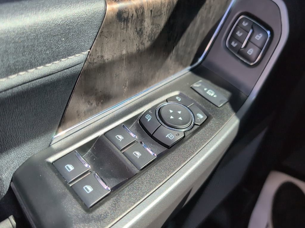 Certified 2025 Ford F250 Lariat w/ Lariat Ultimate Package image 25