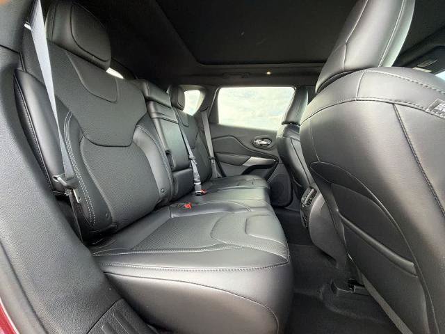 Used 2019 Jeep Cherokee Limited AWD/4WD image 20