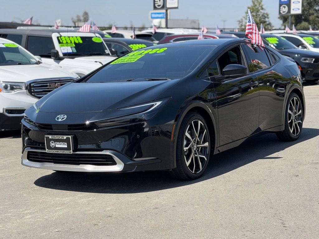 Used 2026 Toyota Prius Plug-In Hybrid FWD image 7