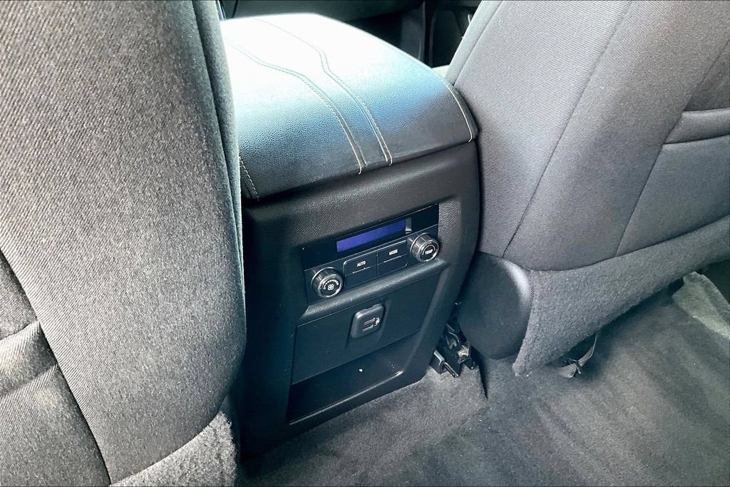Used 2021 Chevrolet Traverse LS FWD image 12