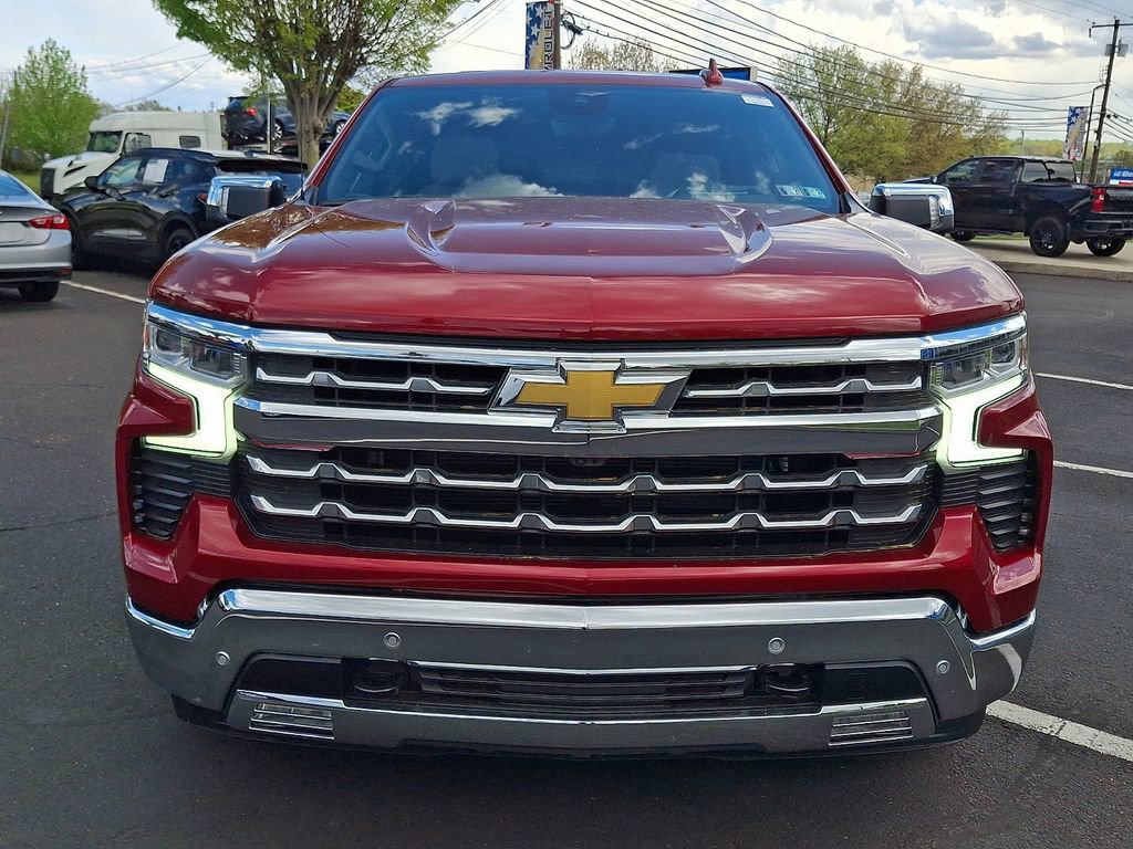 Used 2023 Chevrolet Silverado 1500 LTZ w/ LTZ Premium Package AWD/4WD image 2