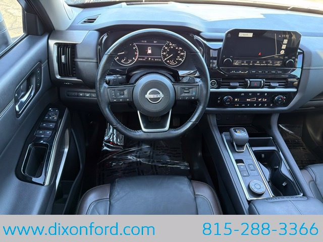 Used 2023 Nissan Pathfinder Platinum AWD/4WD image 24