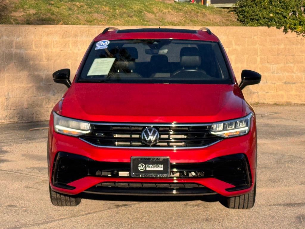 Used 2024 Volkswagen Tiguan SE R-Line FWD image 6