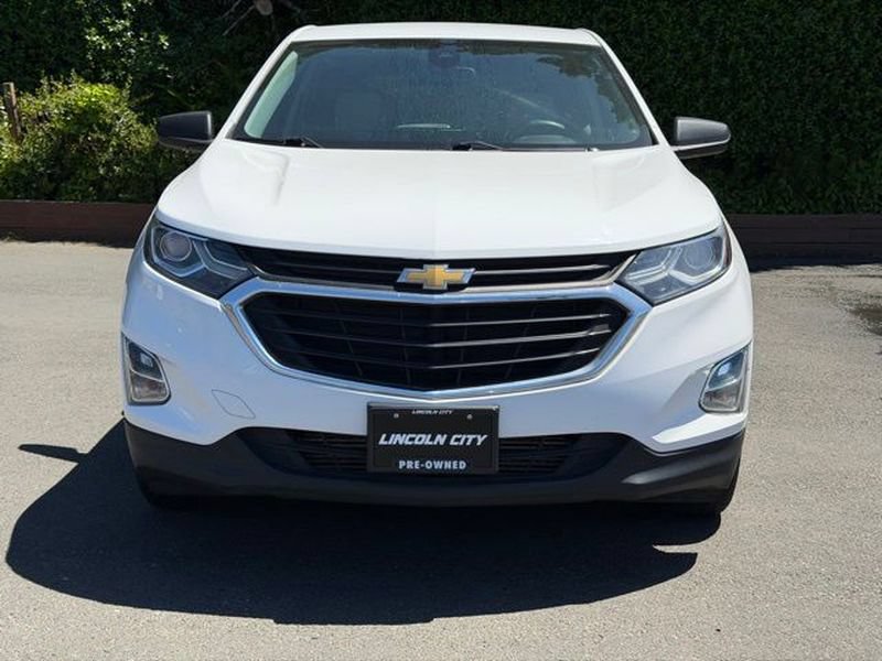 Used 2021 Chevrolet Equinox LS AWD/4WD image 2
