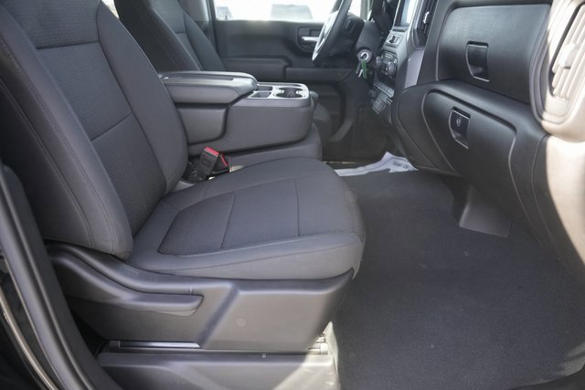 Used 2023 Chevrolet Silverado 2500 Custom w/ Custom Value Package image 18