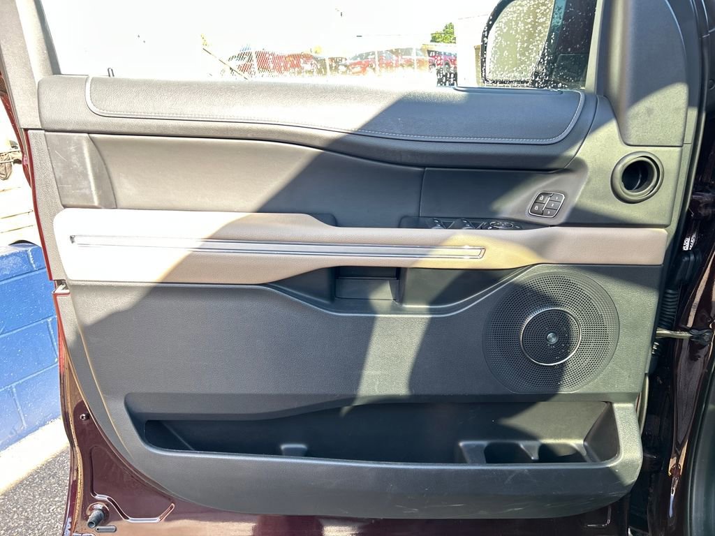 Certified 2024 Ford Expedition Max Limited image 9