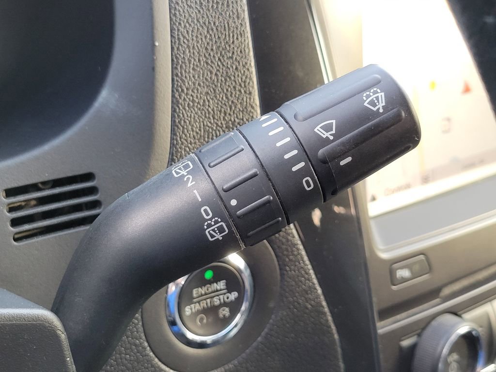 Certified 2017 Ford Explorer XLT w/ Equipment Group 202A image 32