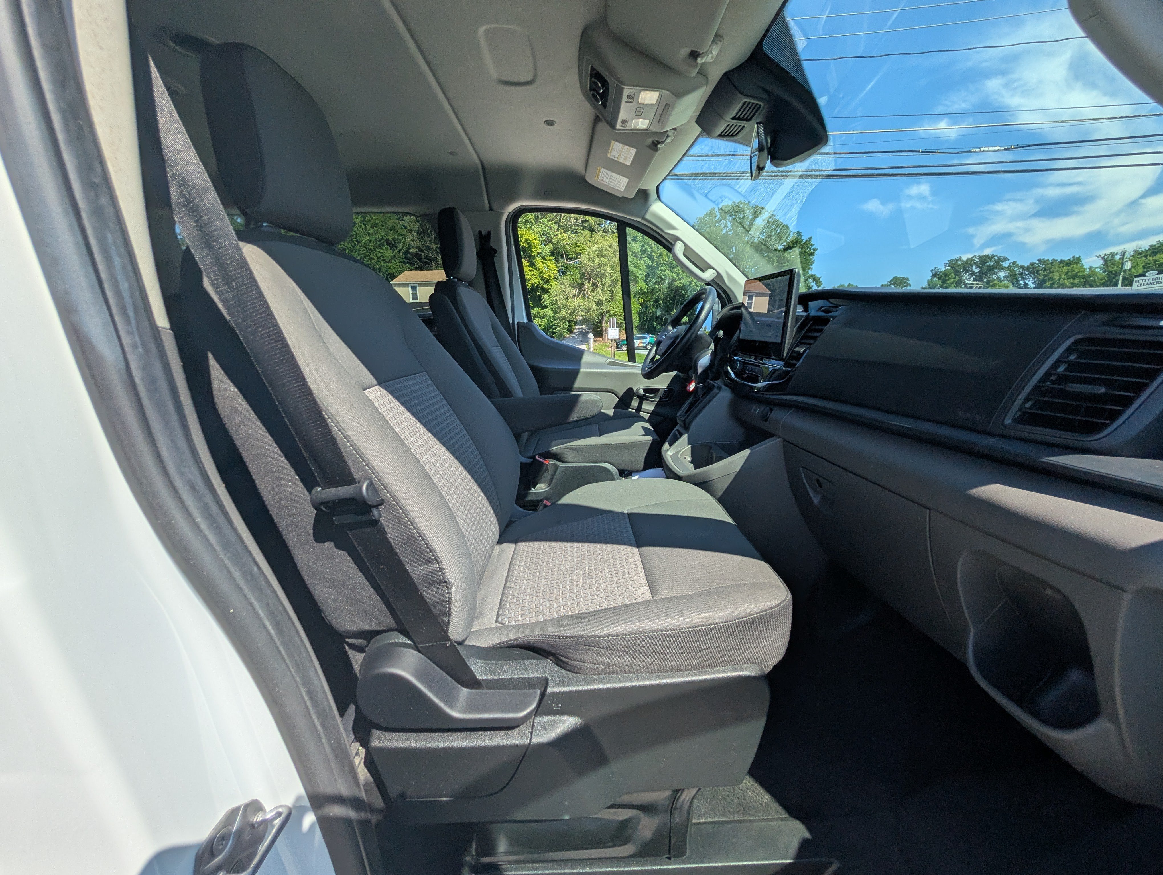Certified 2024 Ford Transit 350 XLT RWD image 12