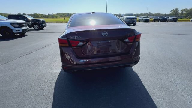 Used 2025 Nissan Altima 2.5 SV FWD image 7