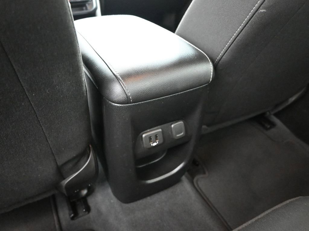 Used 2019 Chevrolet Colorado LT w/ LT Convenience Package image 18