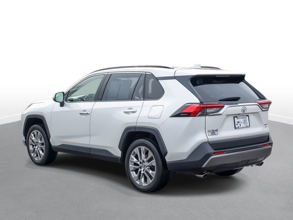 Used 2021 Toyota RAV4 Limited AWD/4WD image 3