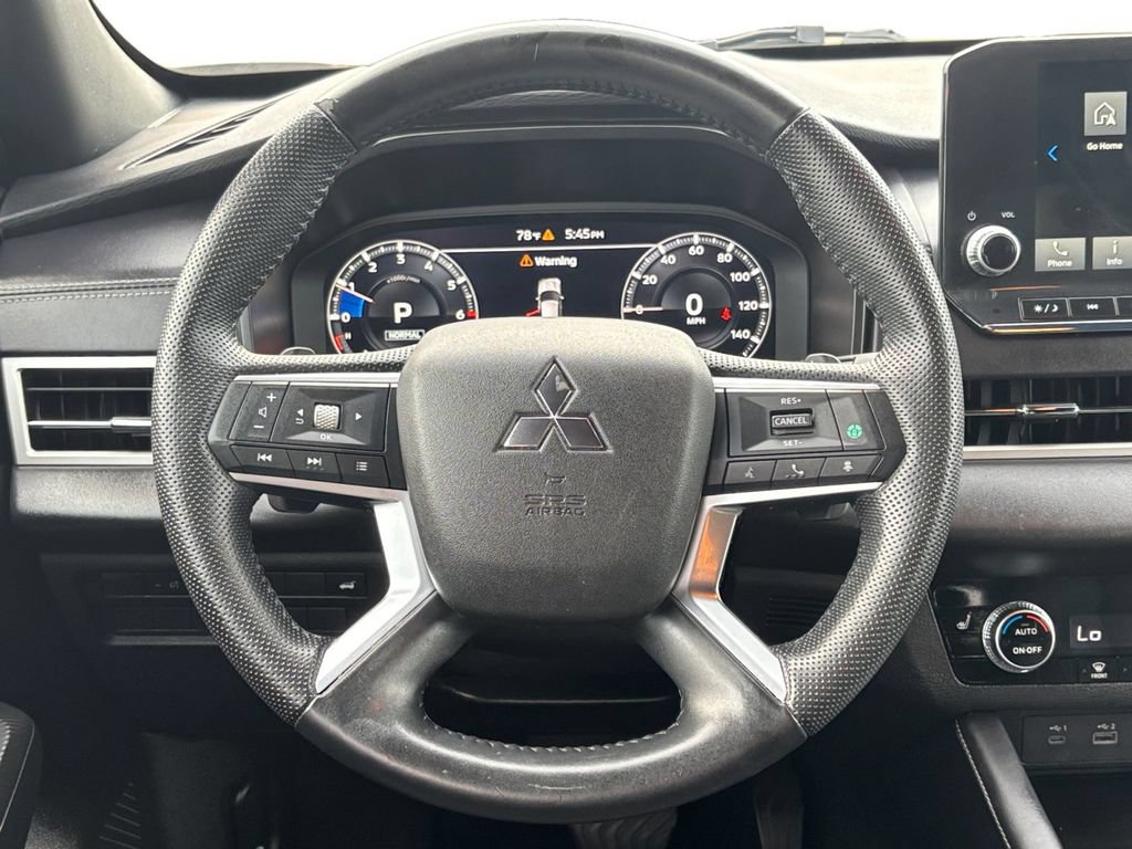 Used 2023 Mitsubishi Outlander SE Black Edition AWD/4WD image 18