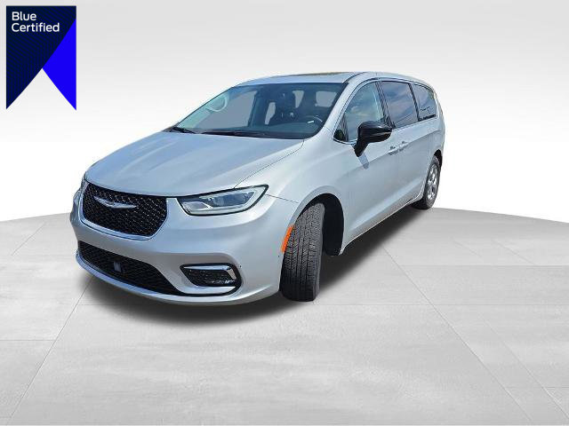 Used 2024 Chrysler Pacifica Limited