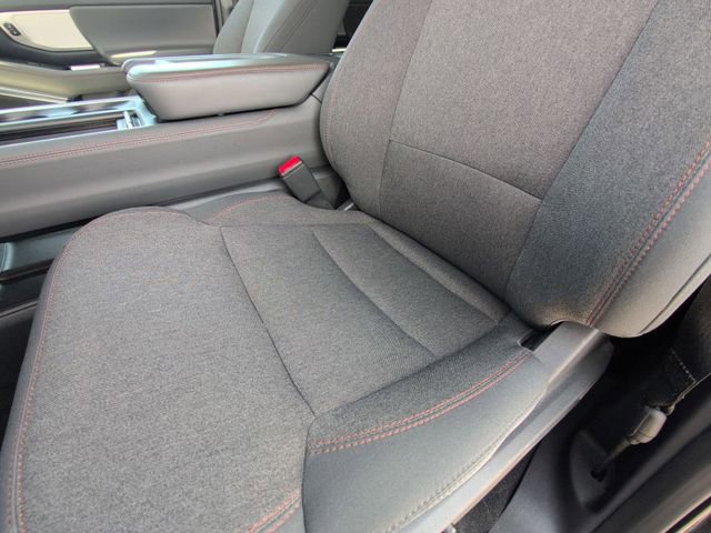 Certified 2025 Ford Expedition Active image 12