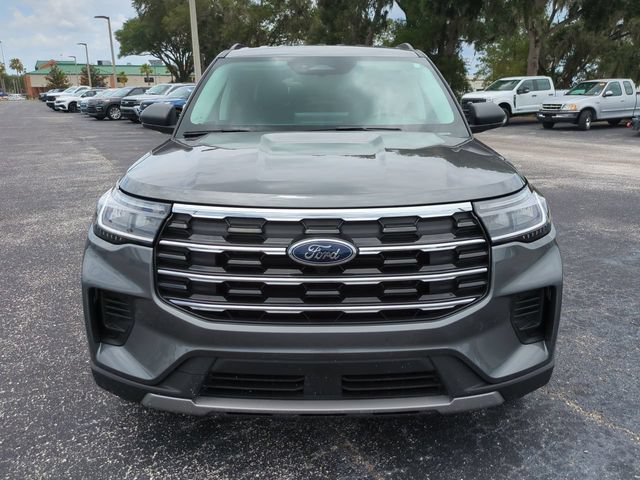 Certified 2026 Ford Explorer Active RWD image 3