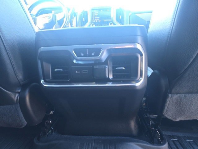 Used 2023 GMC Sierra 3500 Denali w/ Denali Ultimate Package image 25