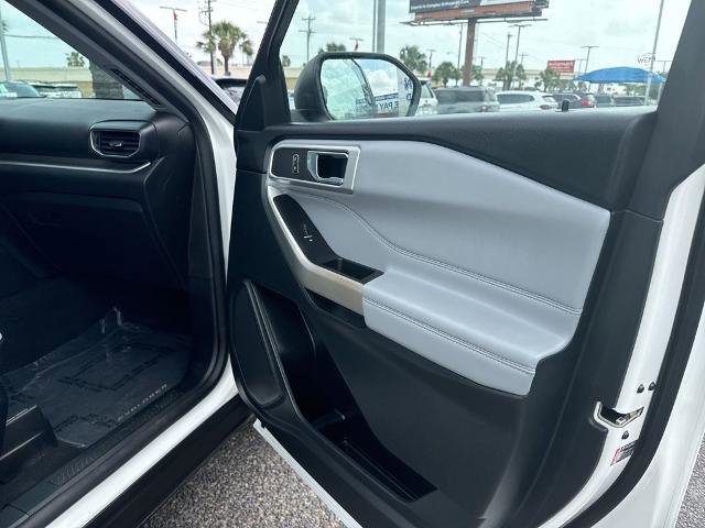 Certified 2021 Ford Explorer XLT w/ Equipment Group 202A RWD image 26