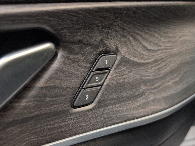 Used 2023 Jeep Grand Cherokee Limited AWD/4WD image 16