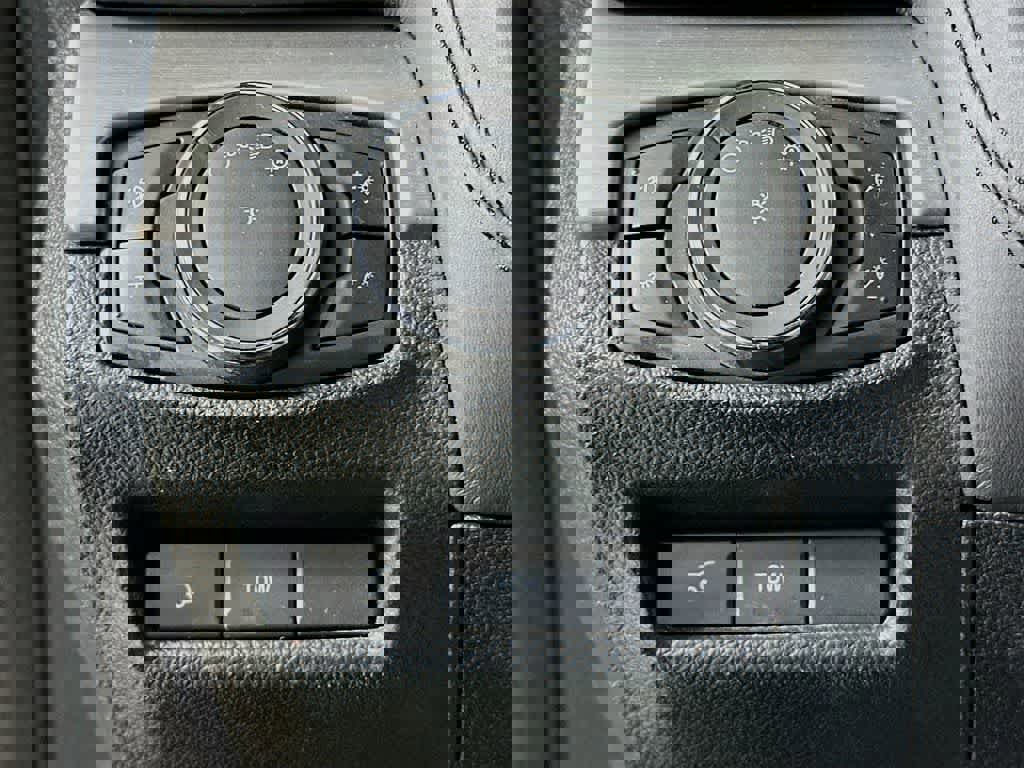 Certified 2017 Ford Explorer Platinum image 27