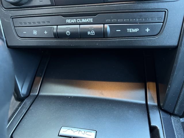 Certified 2018 Ford Explorer XLT image 30