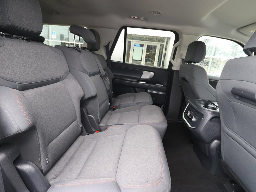 Certified 2025 Ford Expedition Active RWD image 23