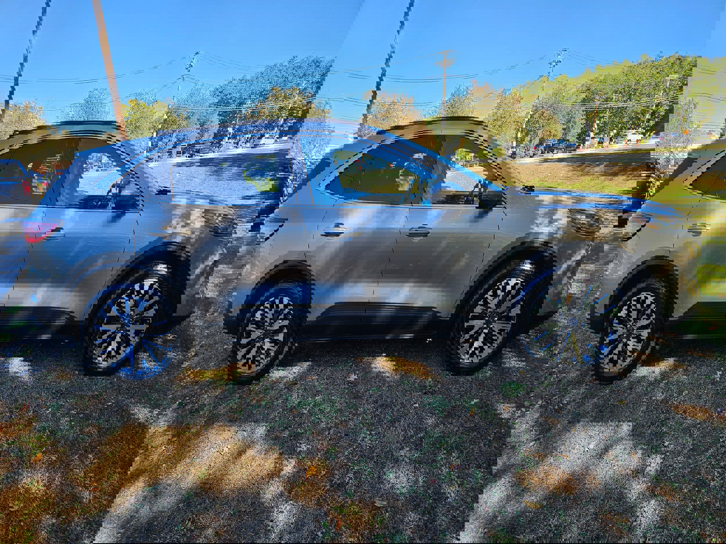 Certified 2020 Ford Escape Titanium image 4