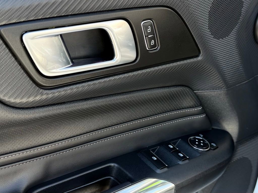 Certified 2025 Ford Mustang GT Premium image 17