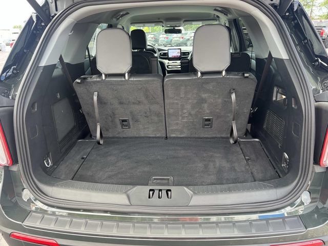 Certified 2024 Ford Explorer XLT w/ Equipment Group 202A AWD/4WD image 11