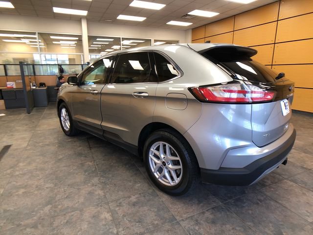 Certified 2024 Ford Edge SEL w/ Convenience Package AWD/4WD image 5
