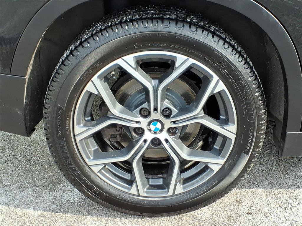 Used 2021 BMW X1 xDrive28i w/ Premium Package image 11