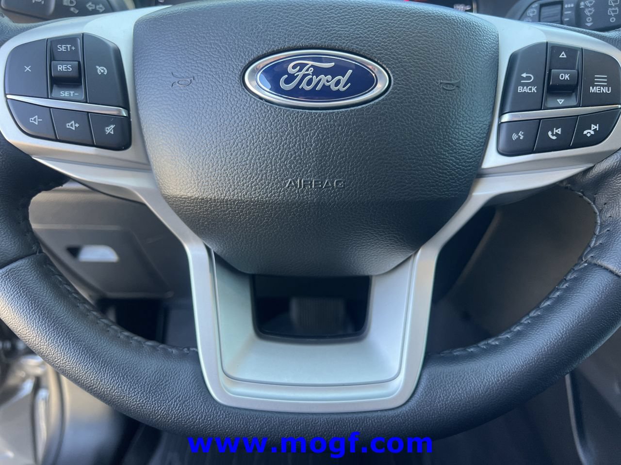 Certified 2023 Ford Explorer XLT RWD image 11