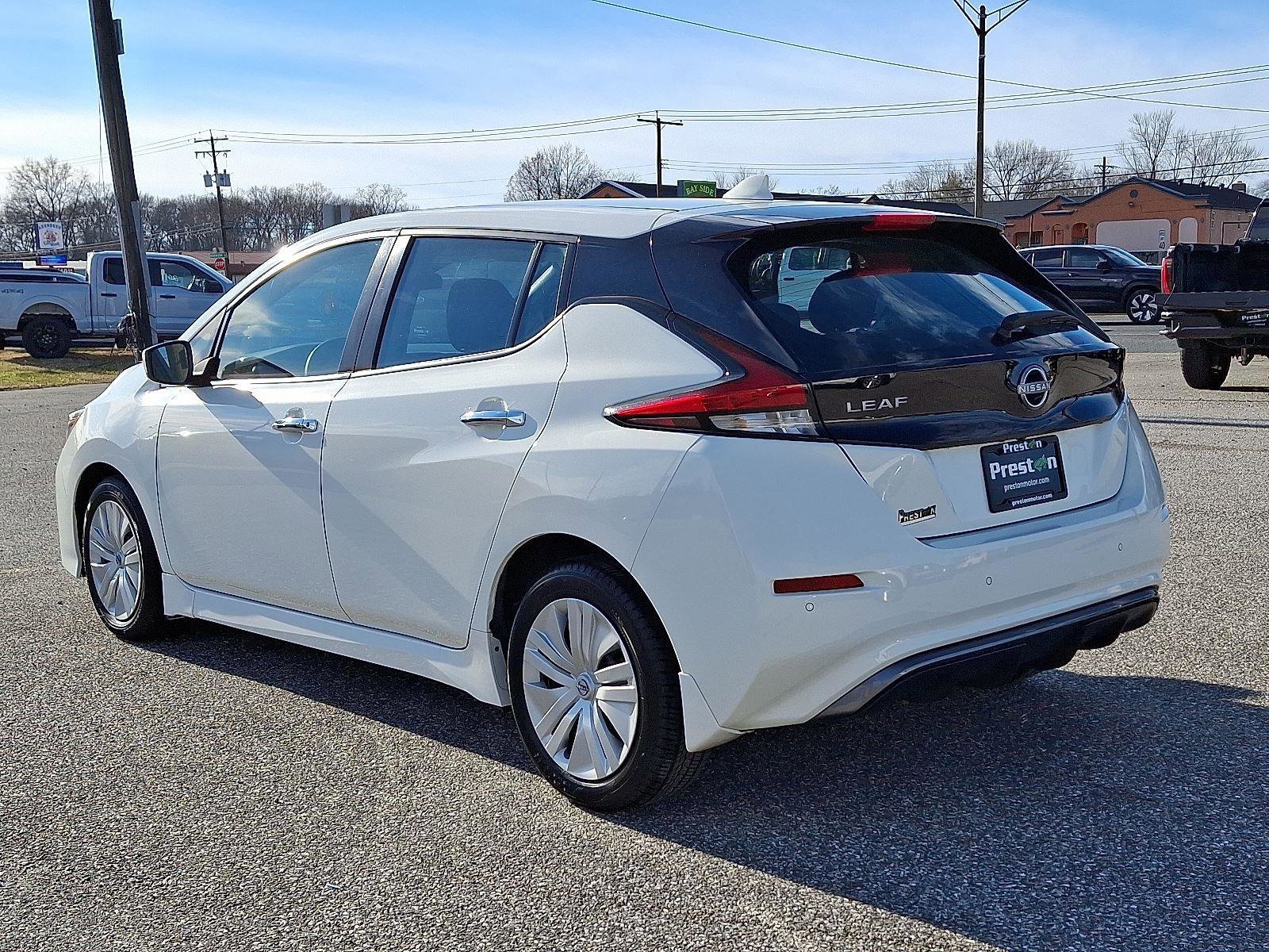 Used 2023 Nissan Leaf S image 3