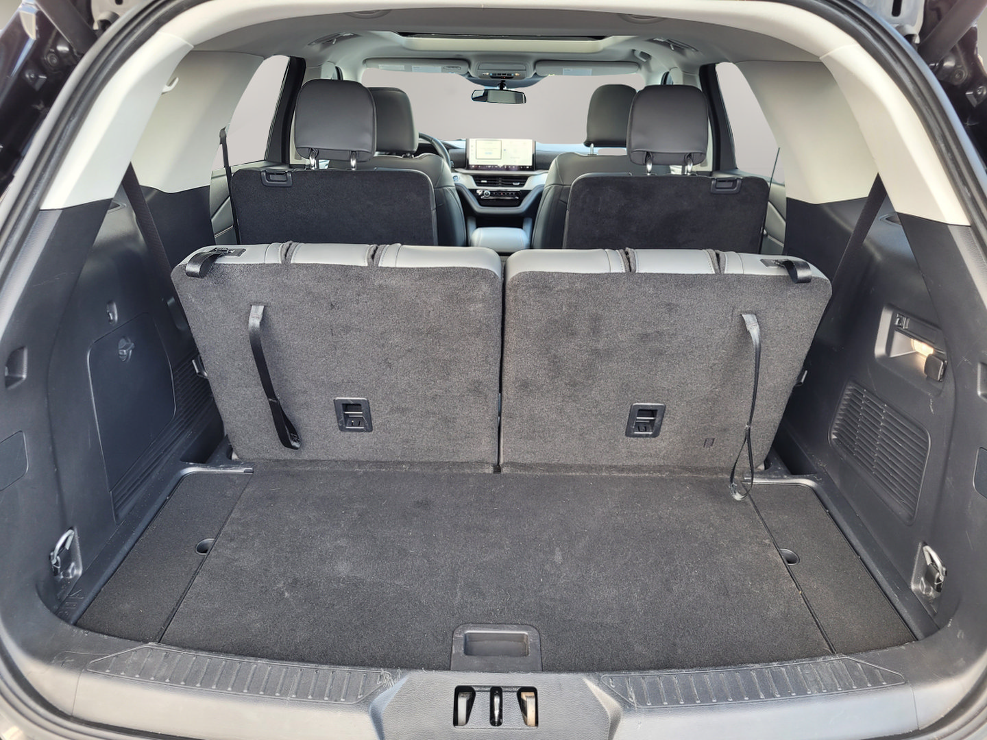 Certified 2025 Ford Explorer Active w/ Active Comfort Package AWD/4WD image 29