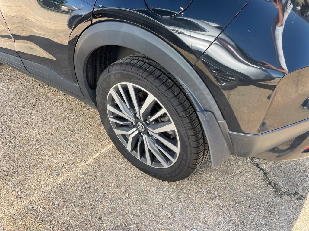 Used 2021 Nissan Kicks SV FWD image 4