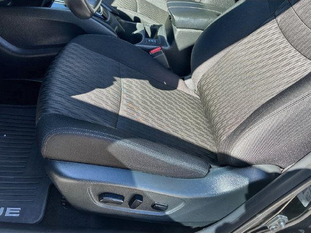 Used 2018 Nissan Rogue SV FWD image 18