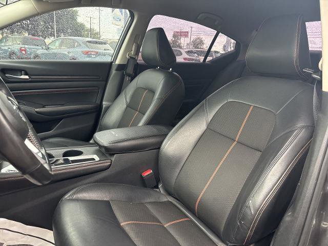 Used 2022 Nissan Altima 2.5 SR FWD image 14