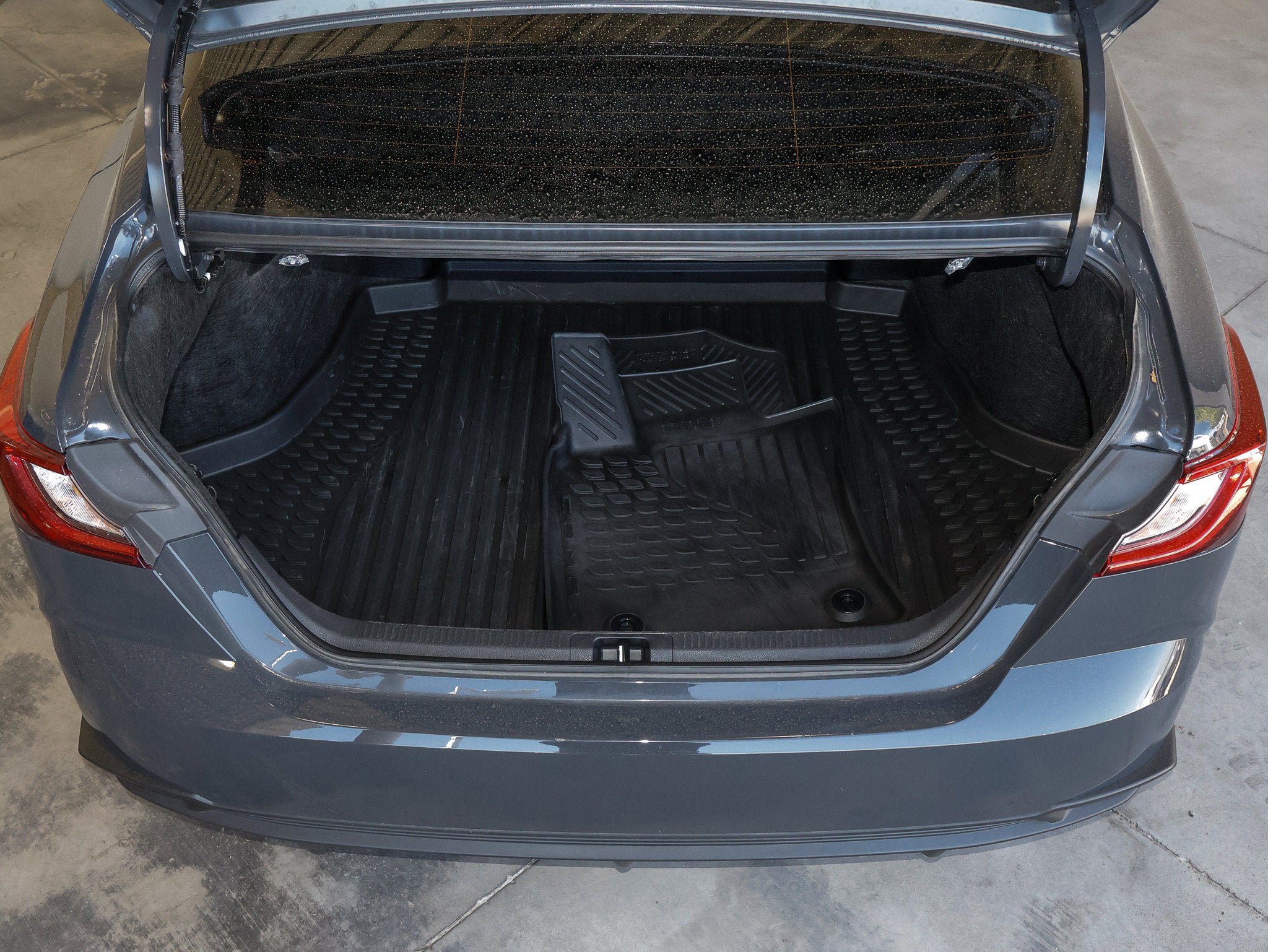 Used 2026 Toyota Camry SE FWD image 45
