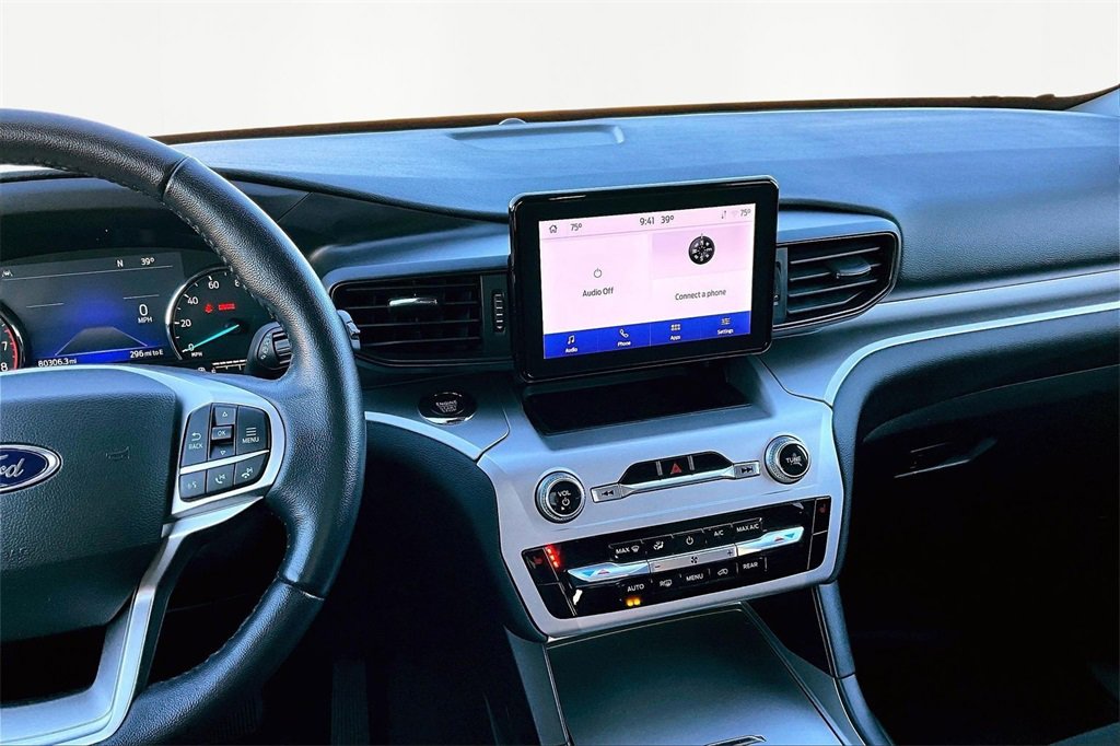 Certified 2022 Ford Explorer XLT image 6