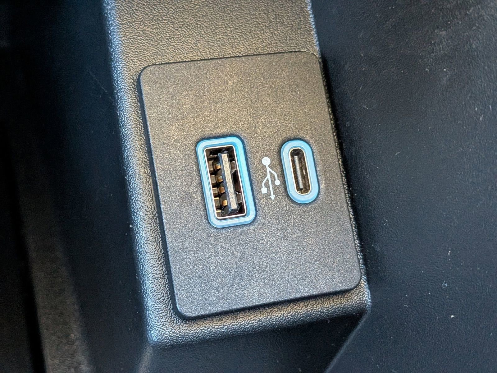 Certified 2024 Ford Edge SEL w/ Convenience Package image 28