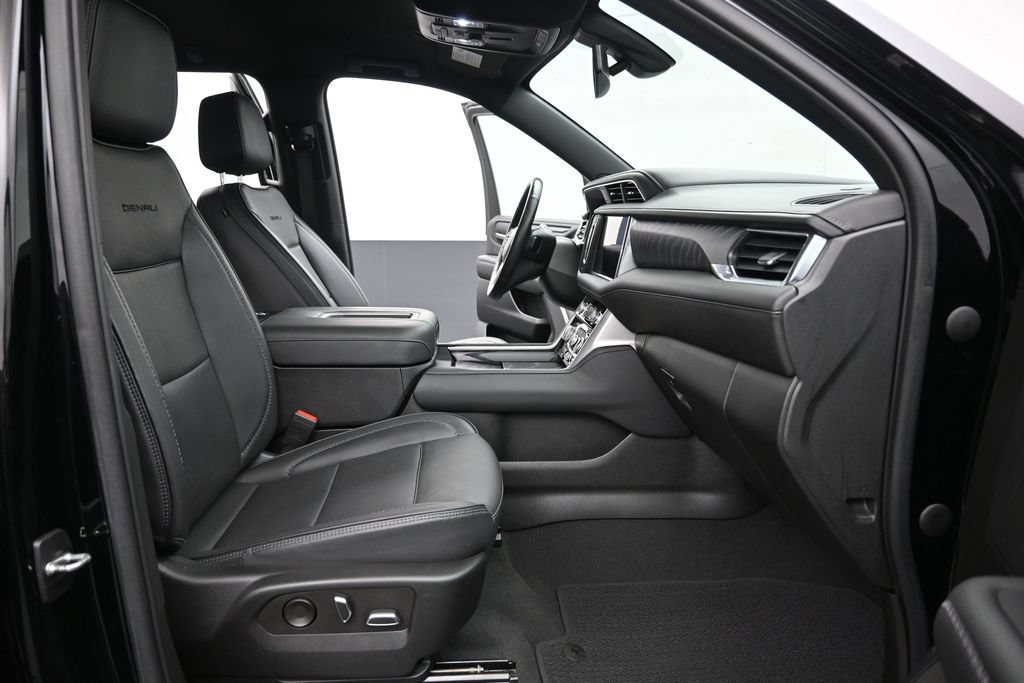 Used 2022 GMC Yukon Denali AWD/4WD image 7