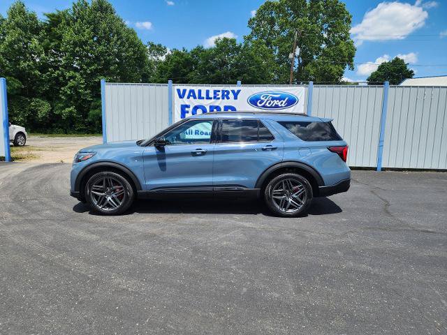 Certified 2025 Ford Explorer ST-Line w/ Premium Package AWD/4WD image 2