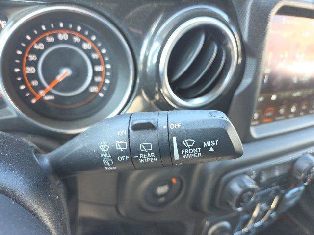 Used 2020 Jeep Wrangler Unlimited Sahara AWD/4WD image 46